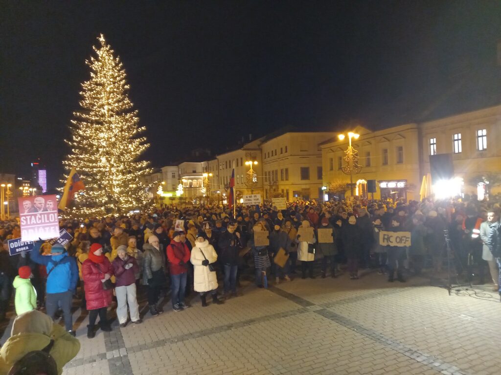 Banskobystrick Tandard Protest V Banskej Bystrici Na Novom Mieste