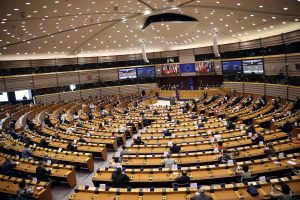Nicholsonová a ďalší liberáli žiadajú zamedziť pro-liferom vstup do europarlamentu