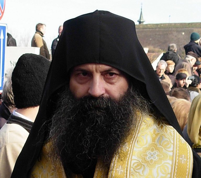 Srbský patriarcha kritizuje Kyjev za postoj voči cirkvi podriadenej Moskve