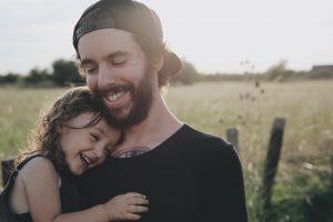 Rodinný kRok: Milujú otcovia menej dokonalo?