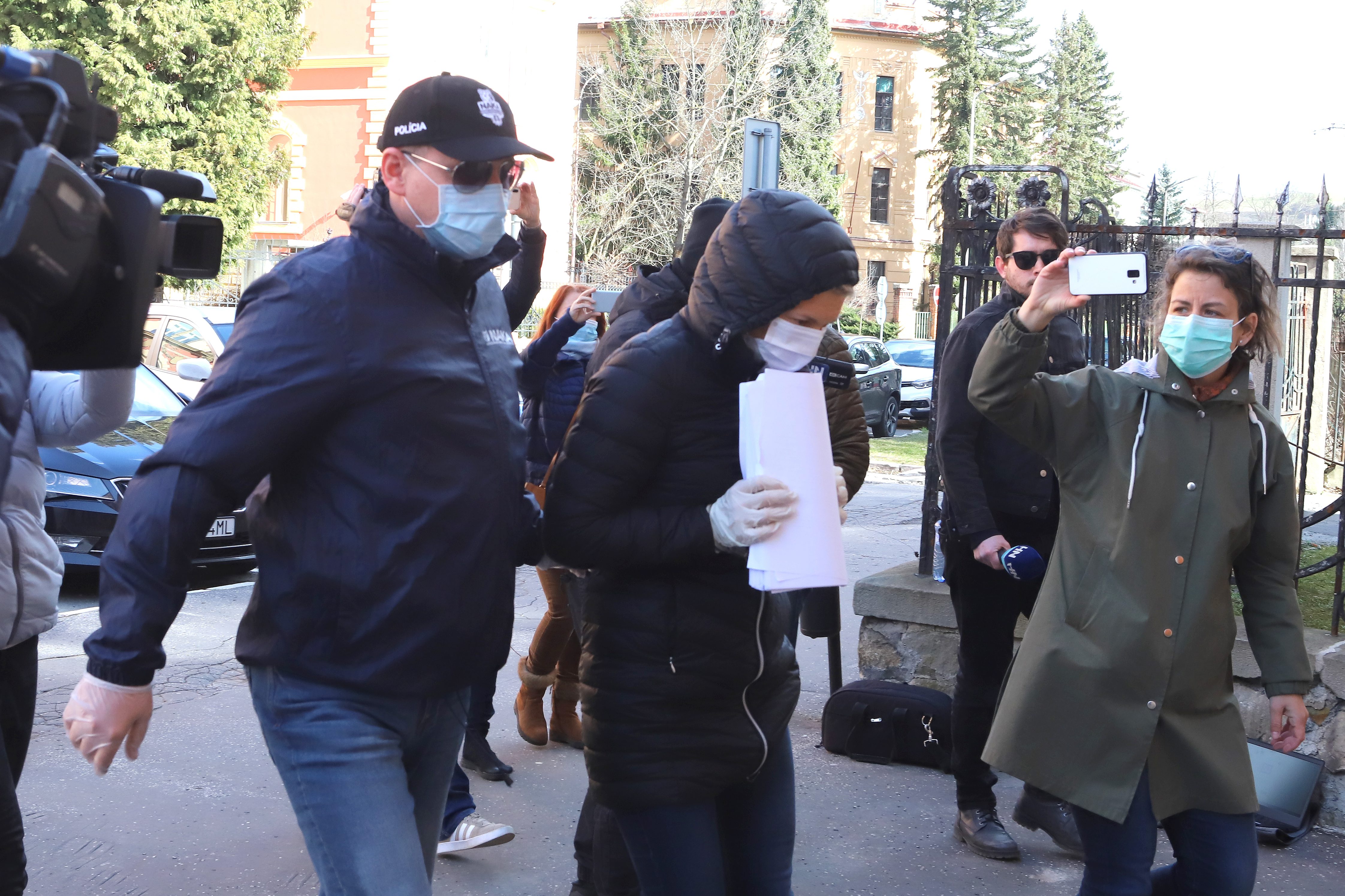 Ďalšia kauza lekára z iClinic. Mal lobovať aj pre svoju expartnerku sudkyňu Repákovú