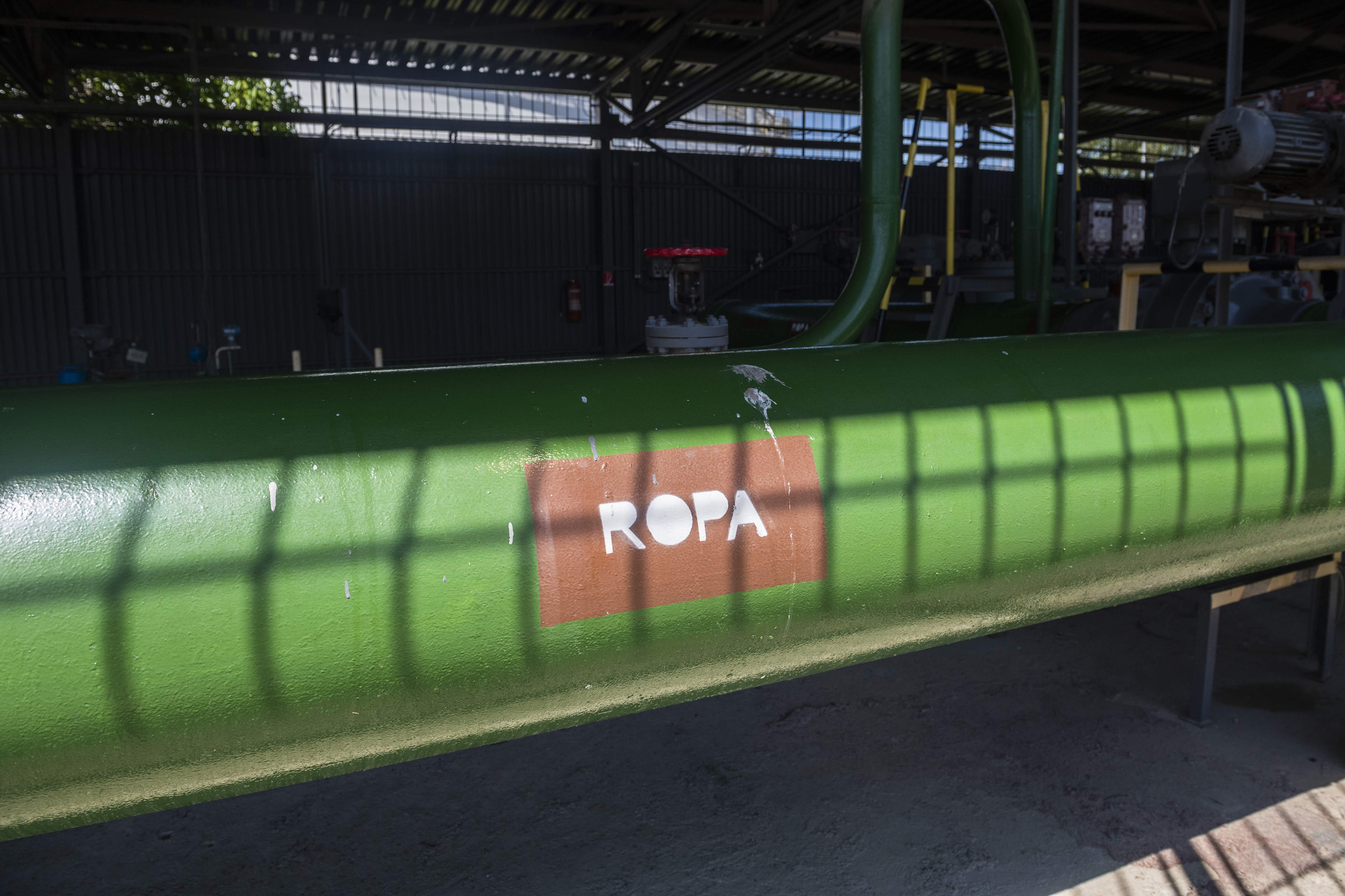 Mužov podozrivých z prípravy útoku na ropovod Družba prepustili na slobodu