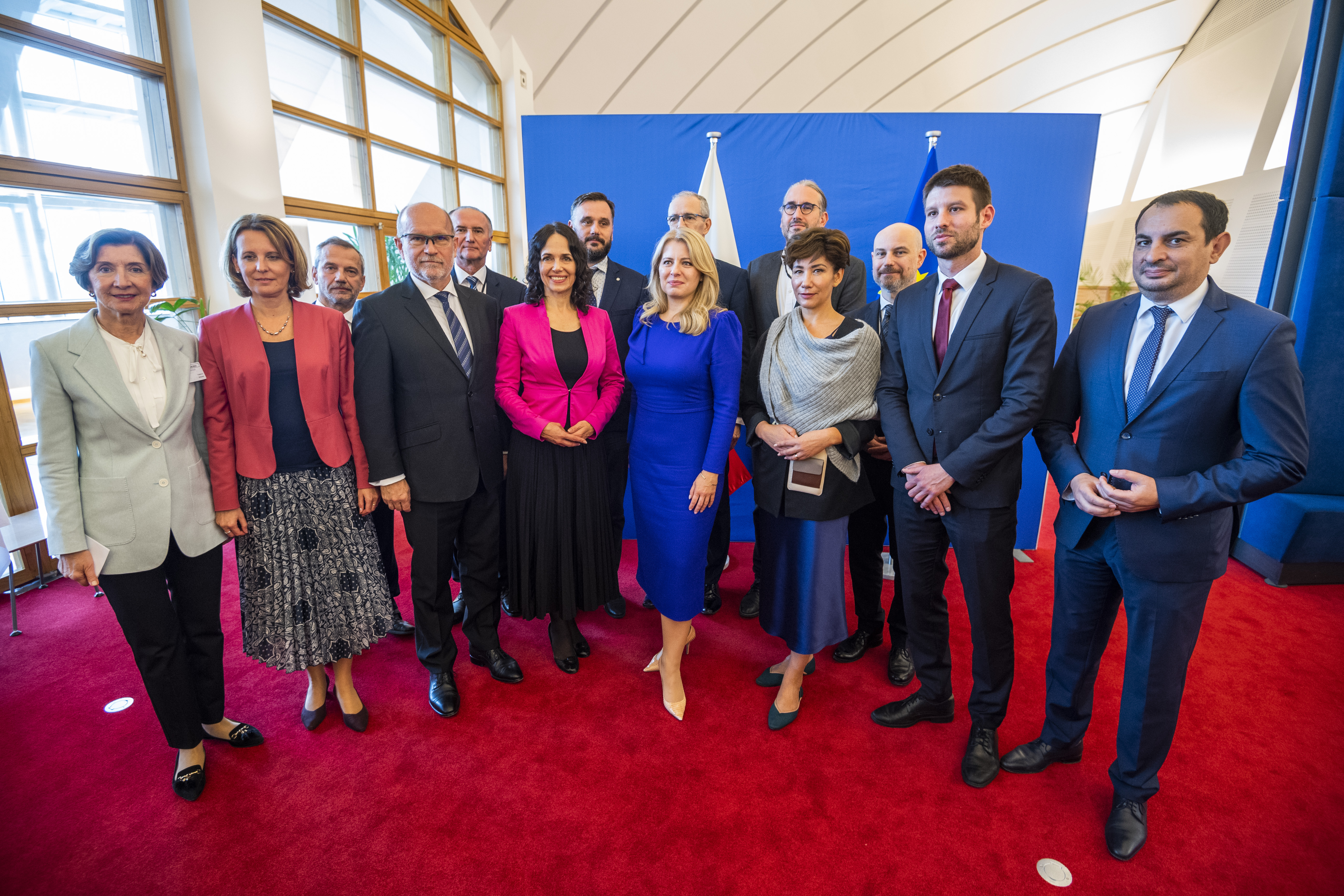 Zástupcov Slovenska v EP čaká nadštandardný plat. Štedré budú aj ich penzie