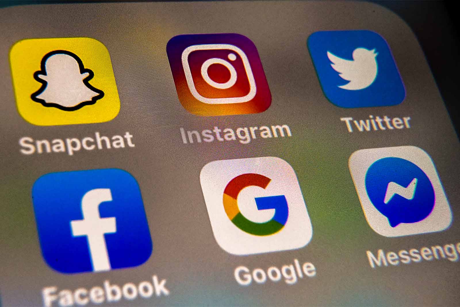 Rodičia, dbáte na bezpečie detí v online priestore? Prinášame vám zopár rád