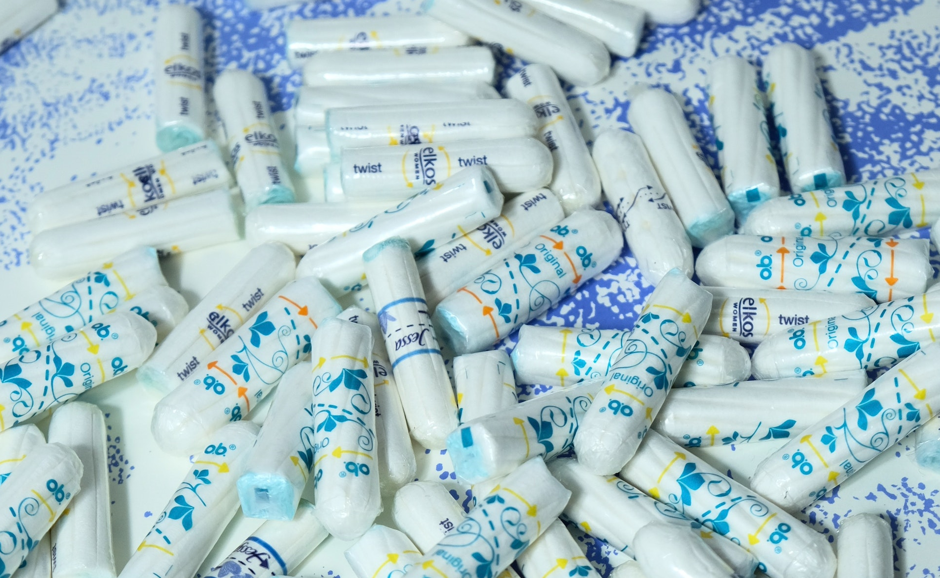 Írsky parlament nainštaloval na mužské záchody automat na menštruačné tampóny