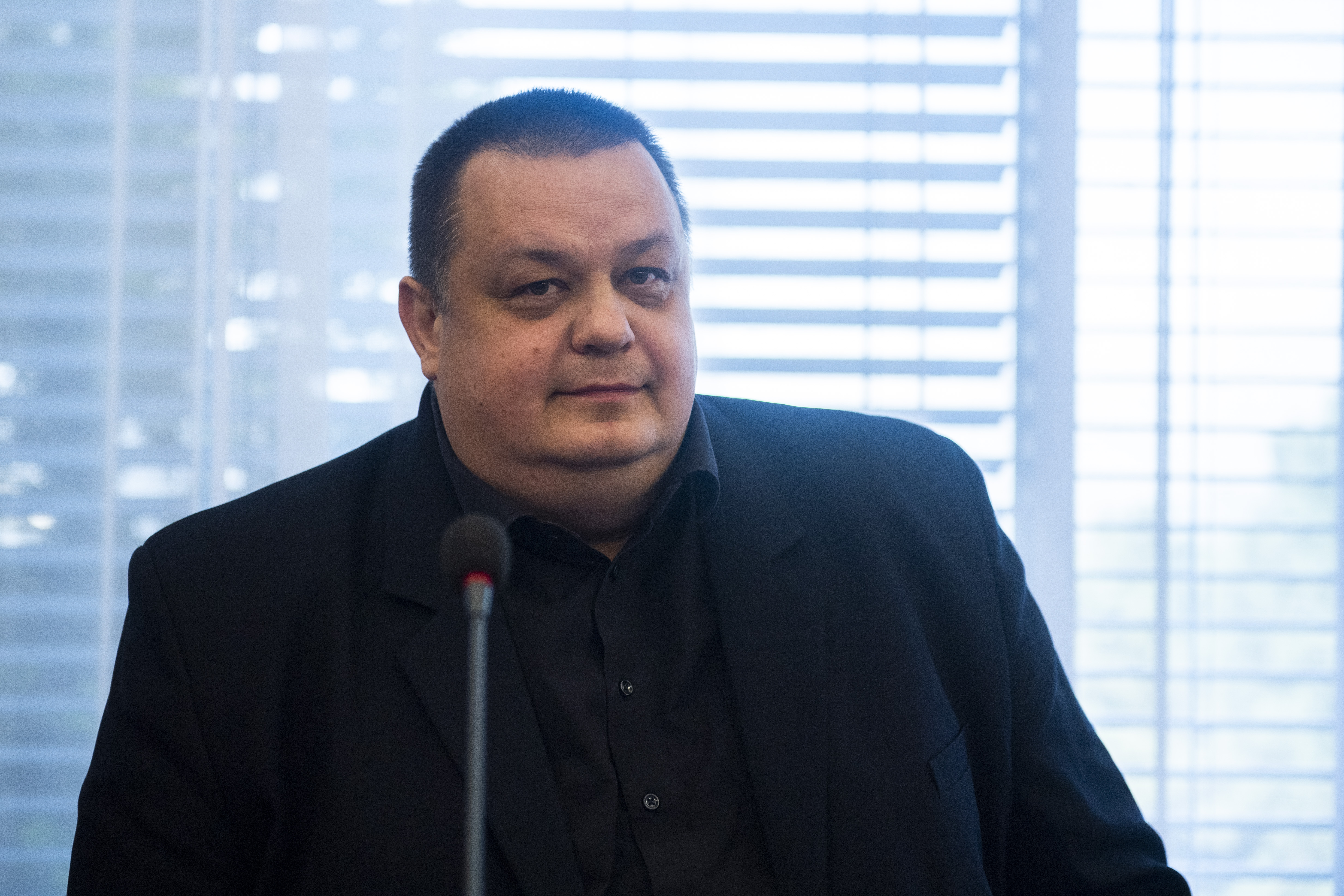 ROZHOVOR s Jánom Mikasom. Ako sme na tom s covidom? Zavedú sa opäť celoplošné opatrenia?