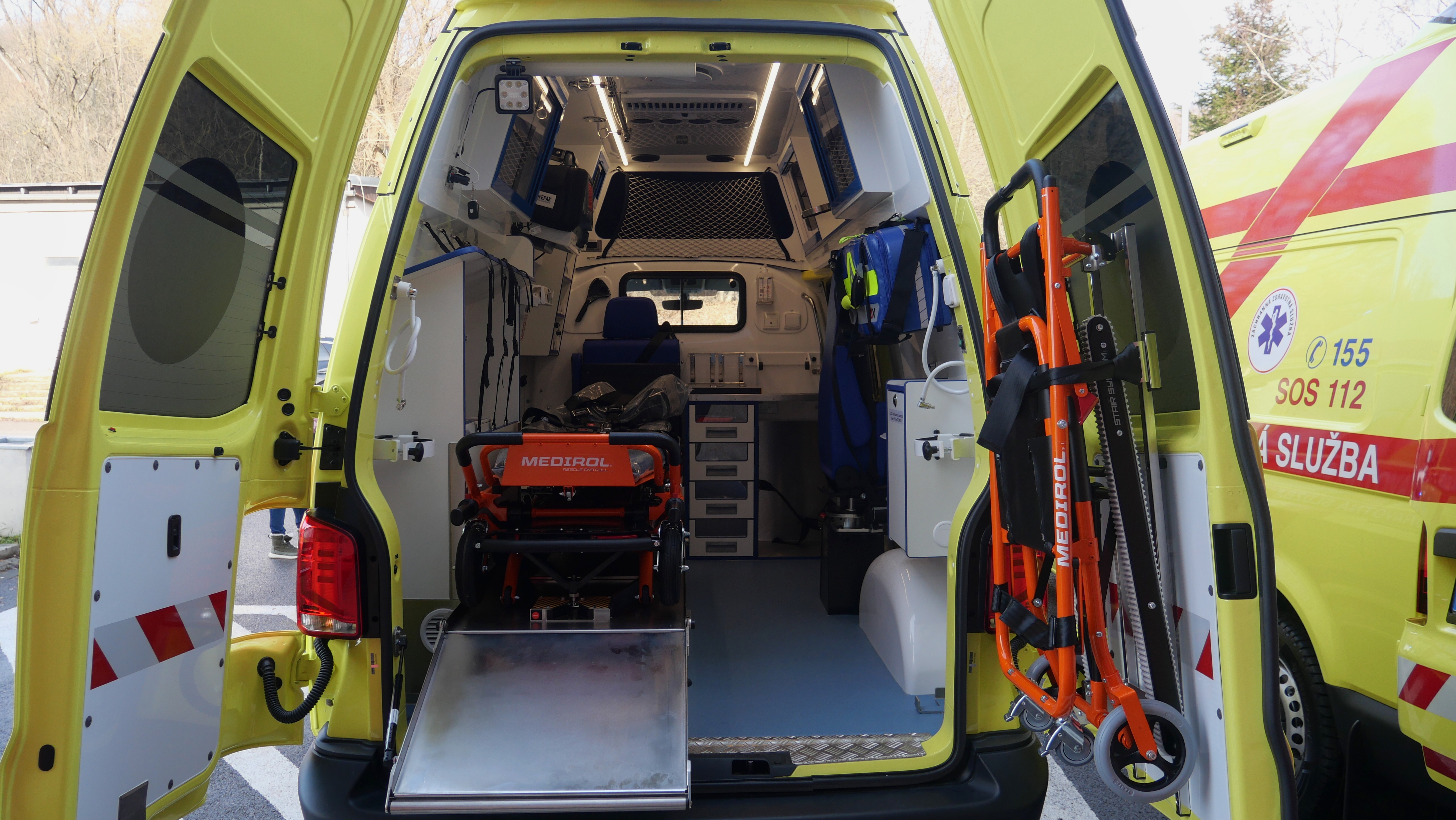 Ohavný prípad na Slovensku: Ďalší záchranár sa ukájal na študentke