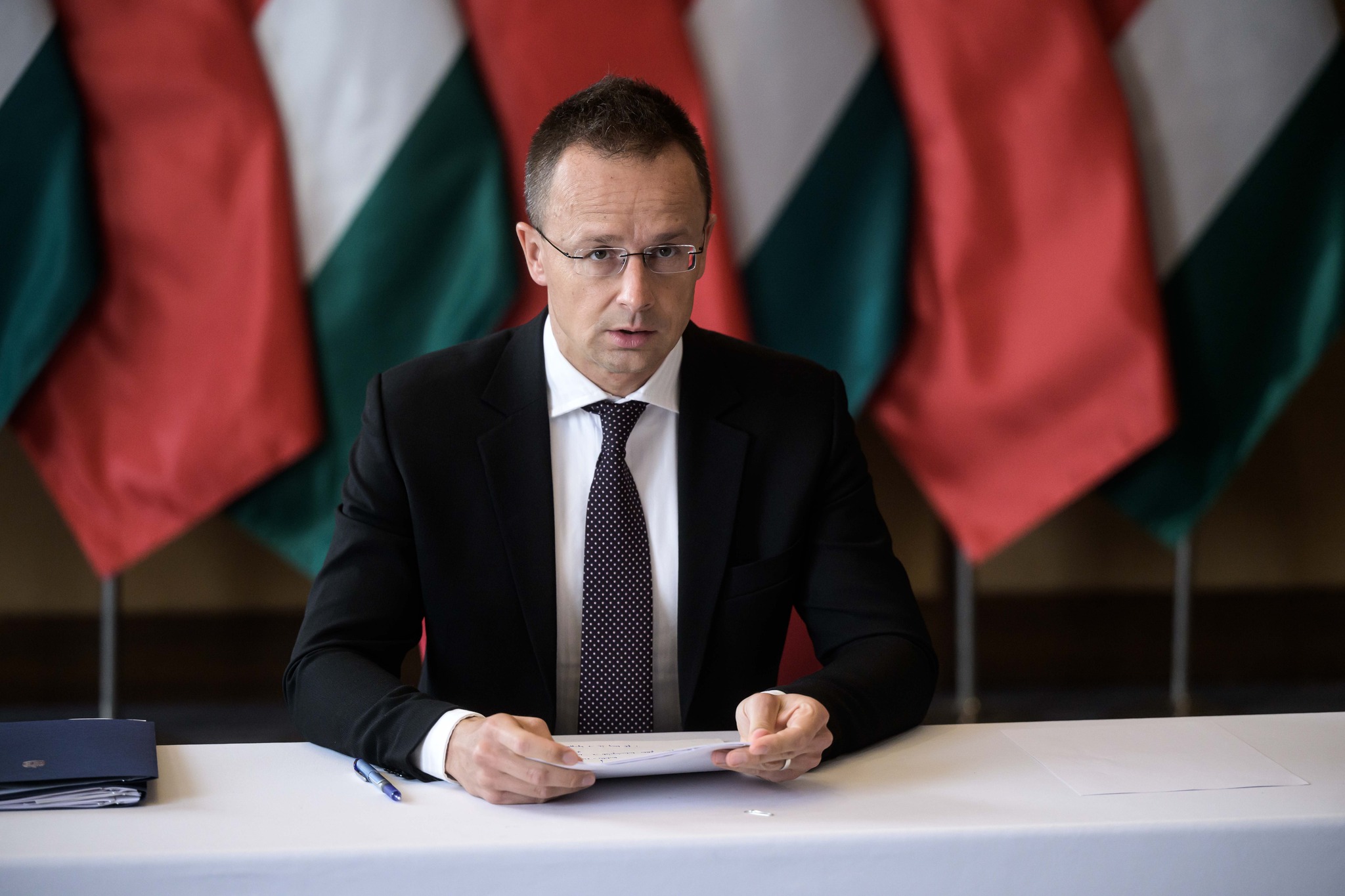 Szijjártó: Nežiadal zastavenie tranzitu ropy  Brusel, a nie Kyjev? Odpovedzte, pani Leyenová