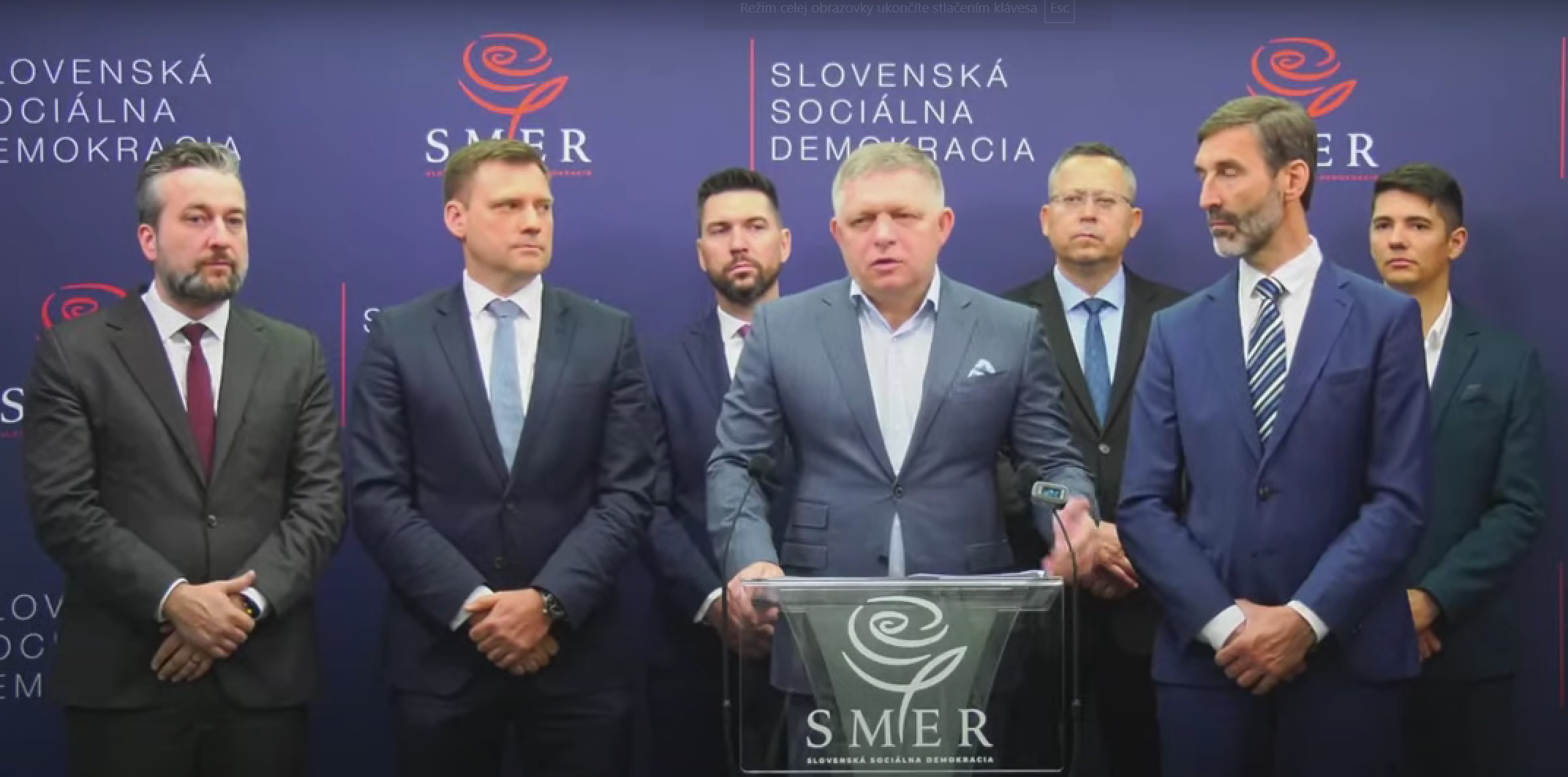 Fico: Skupina predstaviteľov štátnych orgánov a mimovládok žiadala EÚ a NATO o zásah proti opozícii