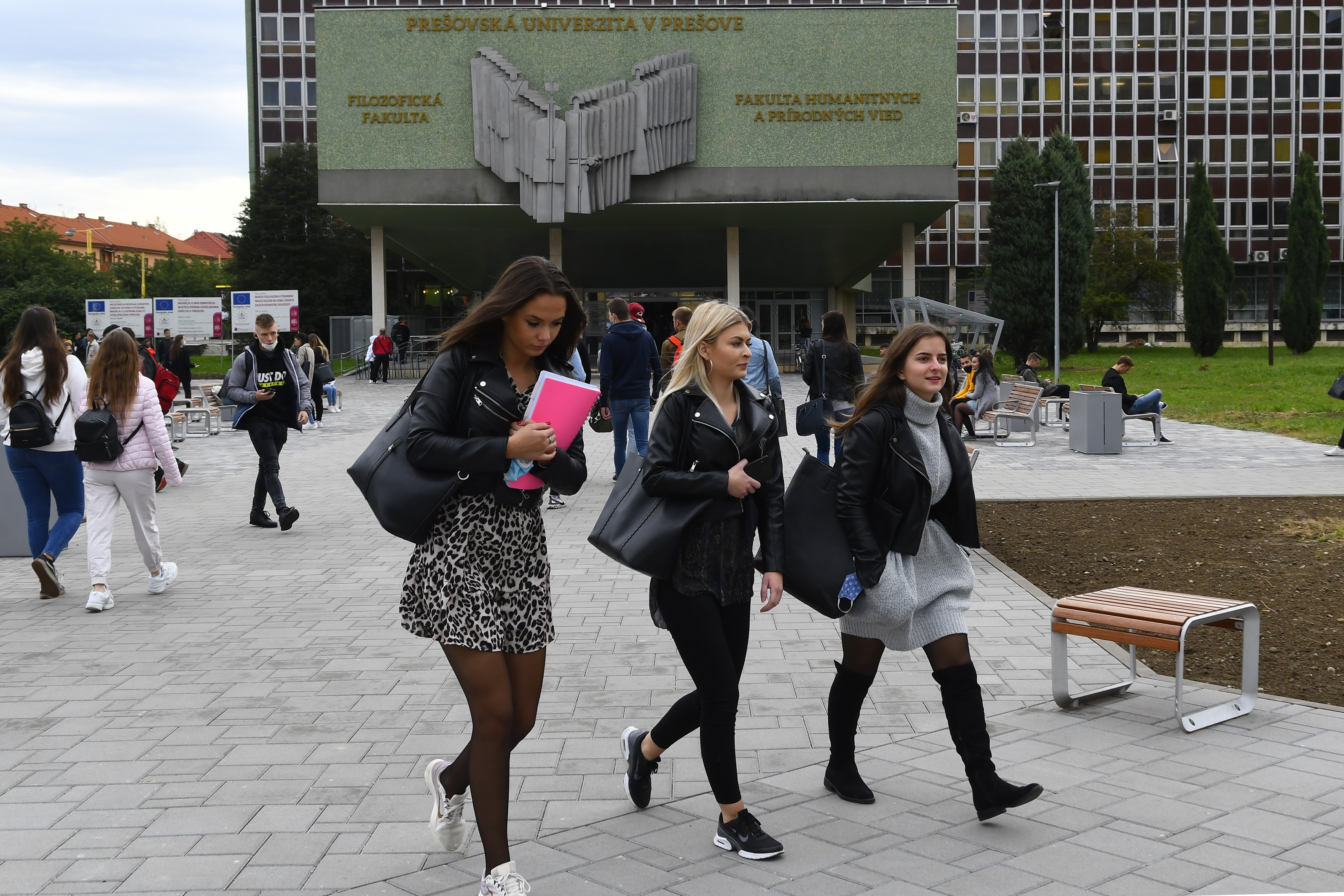 Každý piaty slovenský vysokoškolák študuje v zahraničí