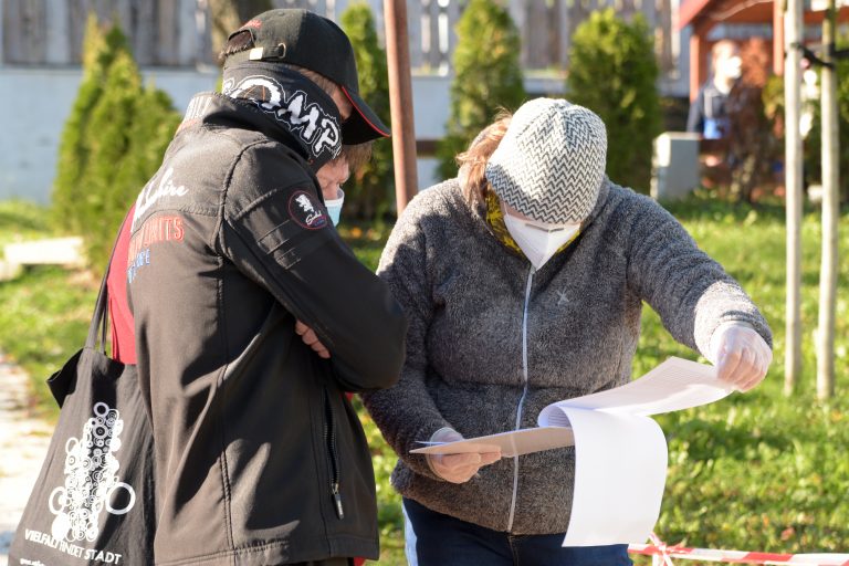 Pokračuje plošné testovanie