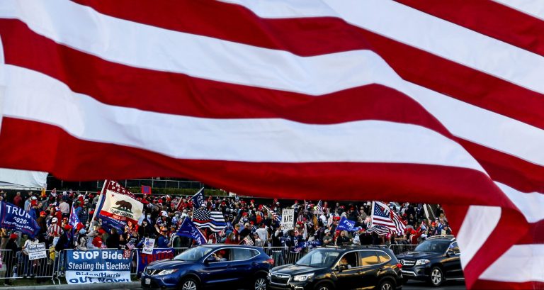 Niektoré štáty v USA prideľujú lieky na covid na základe rasy. Stavajú na odporúčaniach vládnych úradov