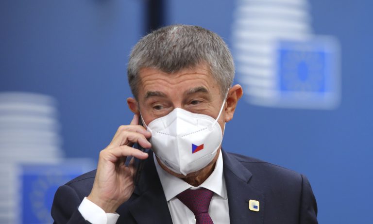 Dve krajiny, podobné čísla, iný prístup. Česko prekonalo premorené Švédsko v počte mŕtvych