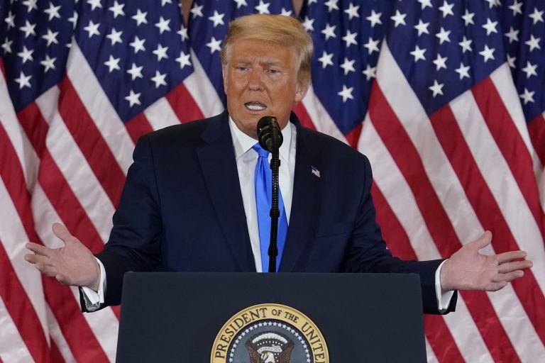 Biden bude prezidentom. Trump nemá v úmysle priznať prehru