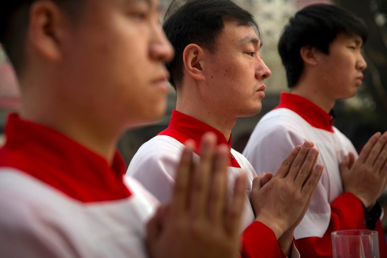 Čína robí razie v podzemnej katolíckej cirkvi