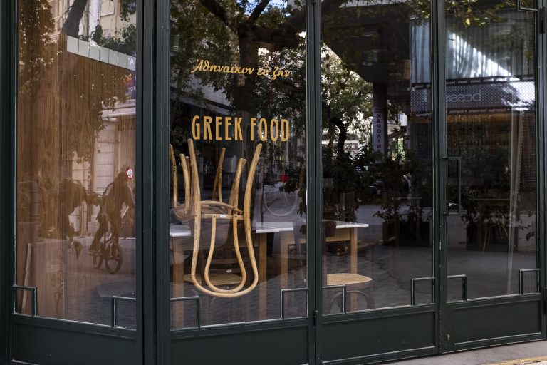 Grécko počas lockdownu. Foto: TASR/AP