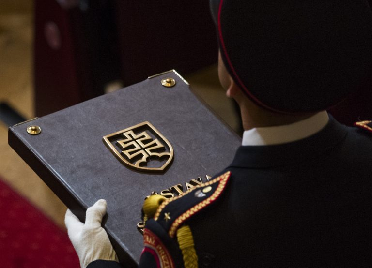 Ústava SR položila základ právneho systému a demokratického usporiadania, hovorí ústavný súd