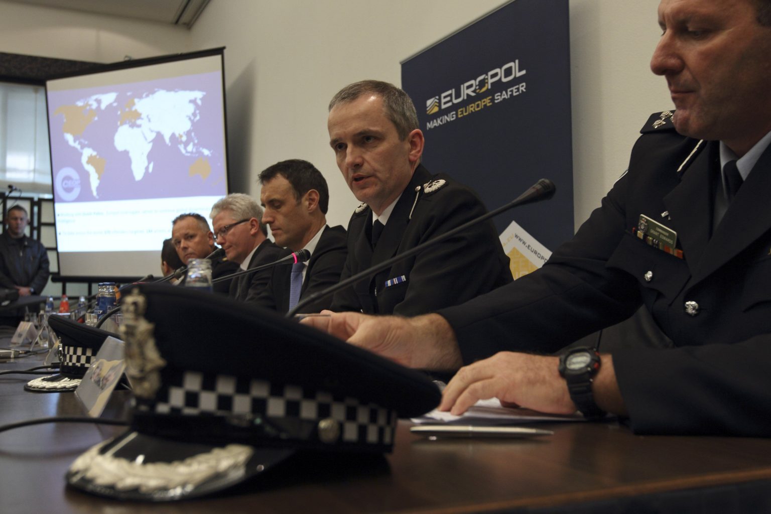 Europol odhalil v roku 2011 sieť pedofilov v internete so sídlom v Amsterdame a so 70-tisíc členmi. Foto: TASR/AP