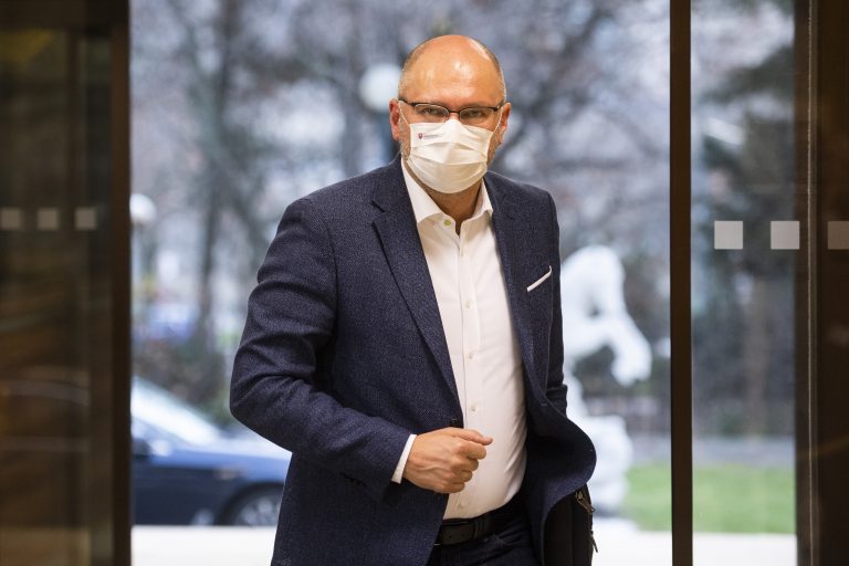 Sulík: Nie je to správne, ale o lockdowne rozhodne Mikas