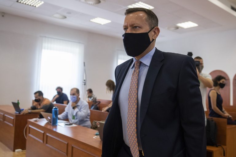Lipšic sa podľa Kolíkovej hodí na špeciálneho prokurátora, musí byť pripravený stíhať každého