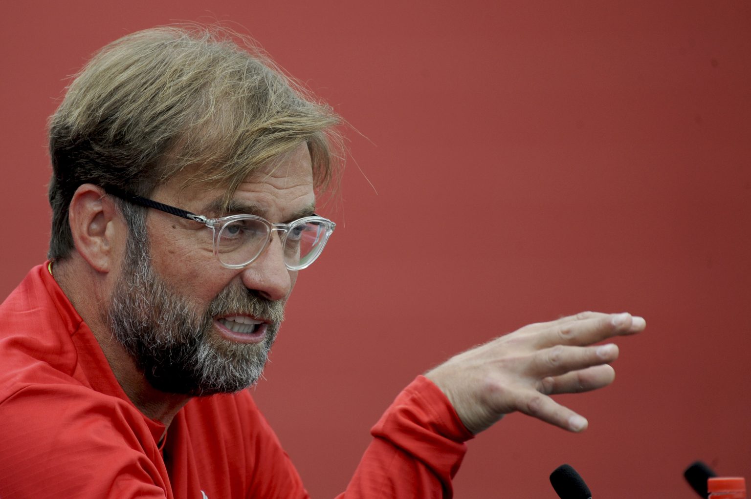 Jürgen Klopp musí opäť čarovať so základnou zostavou Foto: TASR/AP