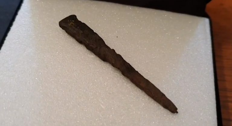 Relikvia nájdená v kostole sv. Jiljí v Milevsku. Foto: video iDnes.cz