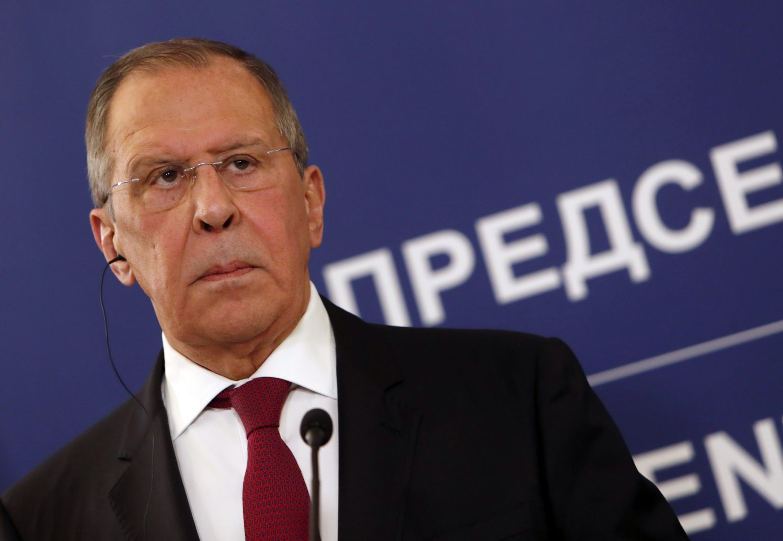 Minister Lavrov počas návštevy Balkánu, fotografia pochádza z Belehradu. Foto: TASR/AP 