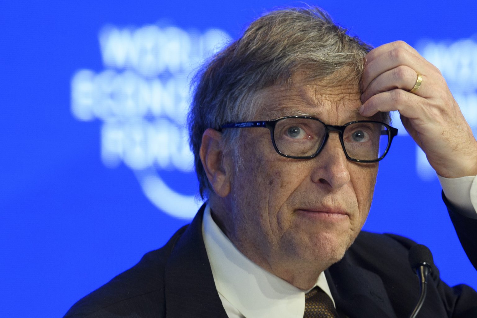 Na snímke americký miliardár Bill Gates reční na 47. výročnom zasadnutí Svetového ekonomického fóra (WEF) vo švajčiarskom Davose 19. januára 2017. Foto: TASR/AP