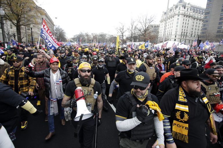 Polícia v Seattli si počas protestov BLM vymyslela prítomnosť pravicových extrémistov