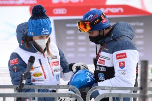 Vlhová v obrovskom slalome mimo top 10, vyhrala Tessa Worleyová