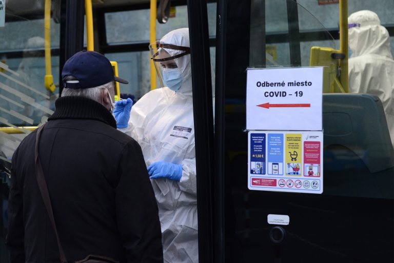 Víkendové testovanie: Trnava má 3-krát väčšiu pozitivitu ako Žilina