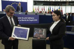 Na obmedzenie pôrodnosti Ujgurov si vymysleli boj proti terorizmu