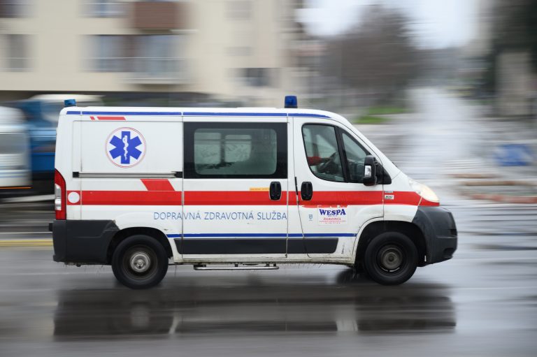 Na snímke vozidlo Dopravnej zdravotnej služby 6. januára 2021 v Nitre - Ilustračný obrázok (Zdroj: TASR)