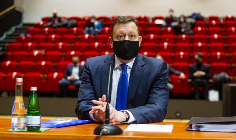 Poslanci za špeciálneho prokurátora zvolili Daniela Lipšica