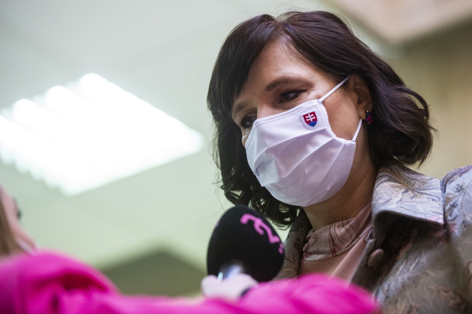 Líderka strany Za ľudí Veronika Remišová (Za ľudí) pred rokovaním 77. schôdze vlády SR vo štvrtok. Foto: Jakub Kotian/TASR