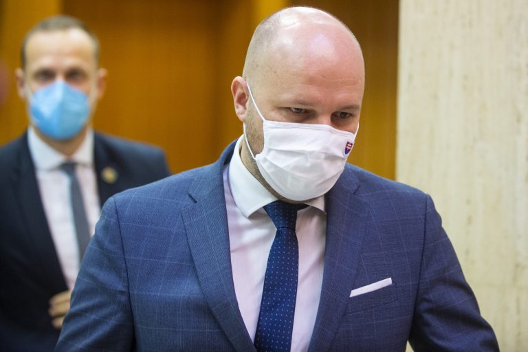 Naď: Starostov vyzývajú k rebélii proti testovaniu. Dôkaz ale svedčí o inom