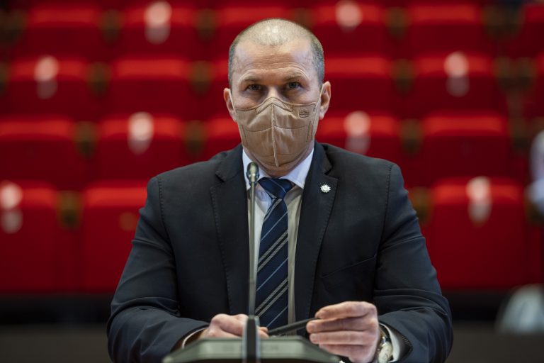 Kovařík vyzýva prokuratúru, aby začala trestné stíhanie pre uniknuté uznesenie: Snažia sa o moju diskreditáciu