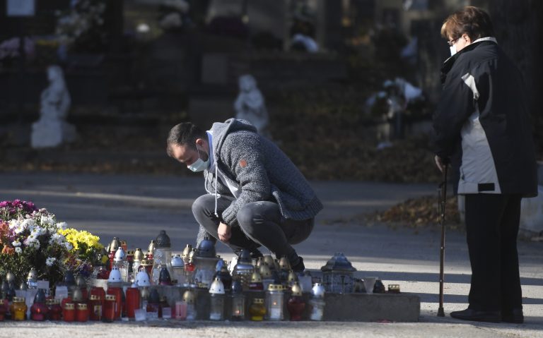 Vlani na Slovensku zomrelo takmer 59-tisíc ľudí, najviac od 2. svetovej vojny