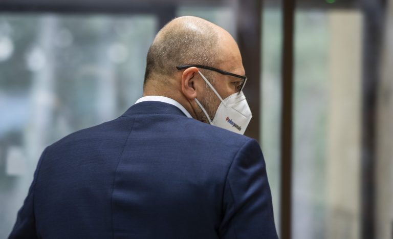 Štát je pripravený prevziať aj dodávky tepla za skrachované teplárne, vyhlásil Sulík