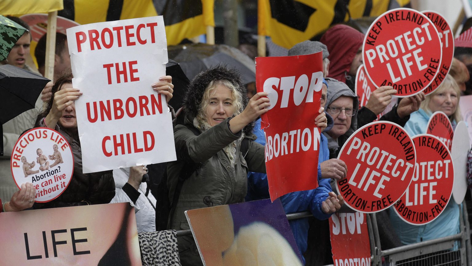 Ilustračná fotka. Pro-life demonštranti v Severnom Írsku. Foto: TASR/AP