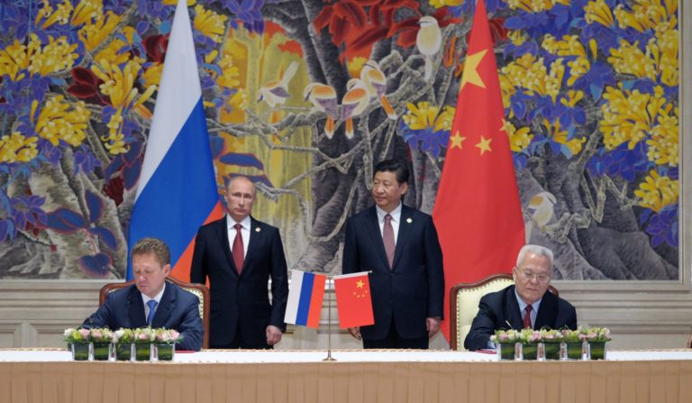 Príjmy Ruska z ropy tento rok vzrástli o 50 percent, aj napriek bojkotu