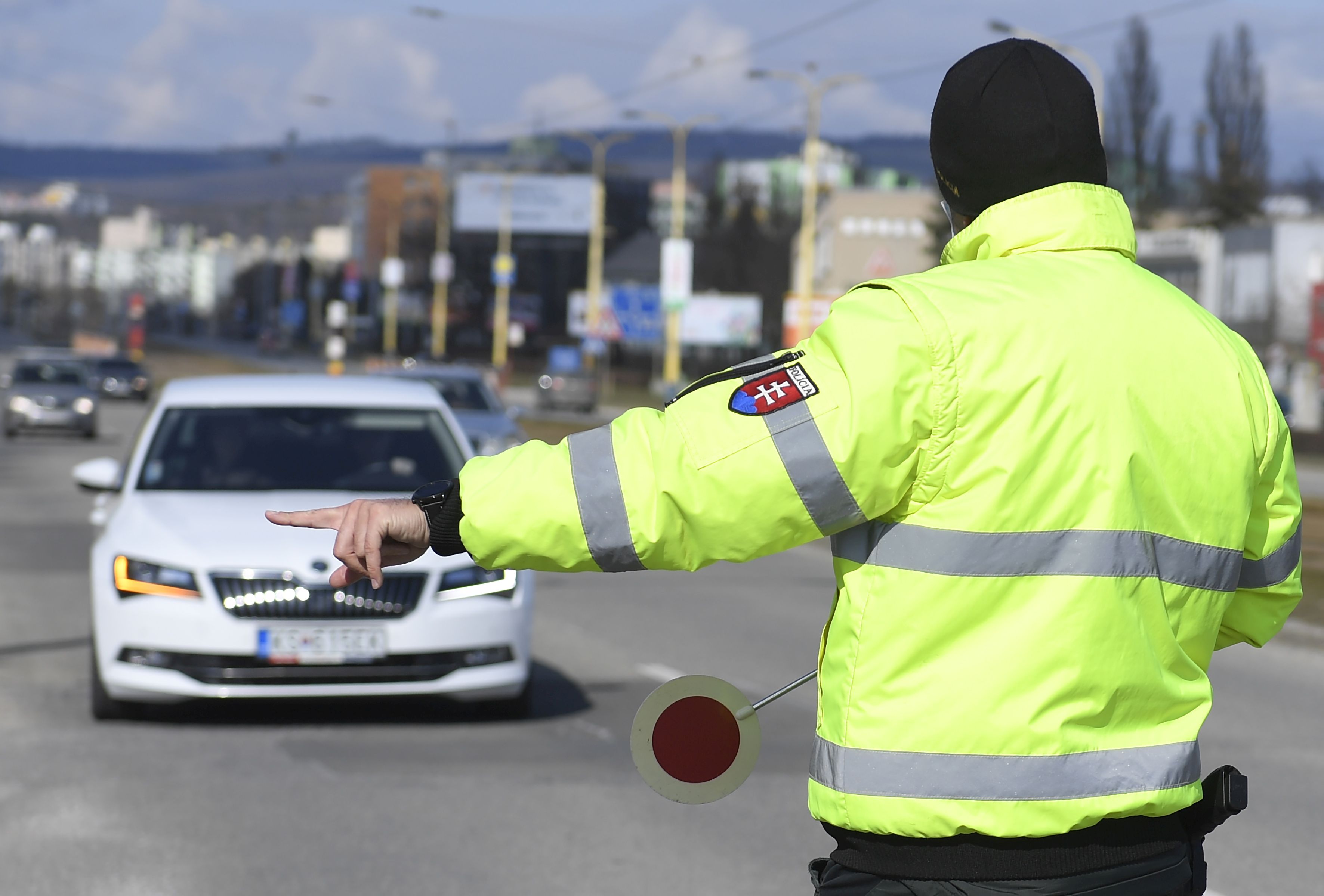 Vodiči, nosíte povinné doklady od vozidla so sebou? Po novom vám jeden z nich postačí v elektronickej podobe