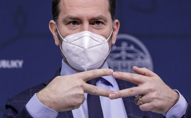 Prieskum: Matovičovi nedôveruje až 84 percent ľudí. Bihariová je na tom horšie ako Uhrík