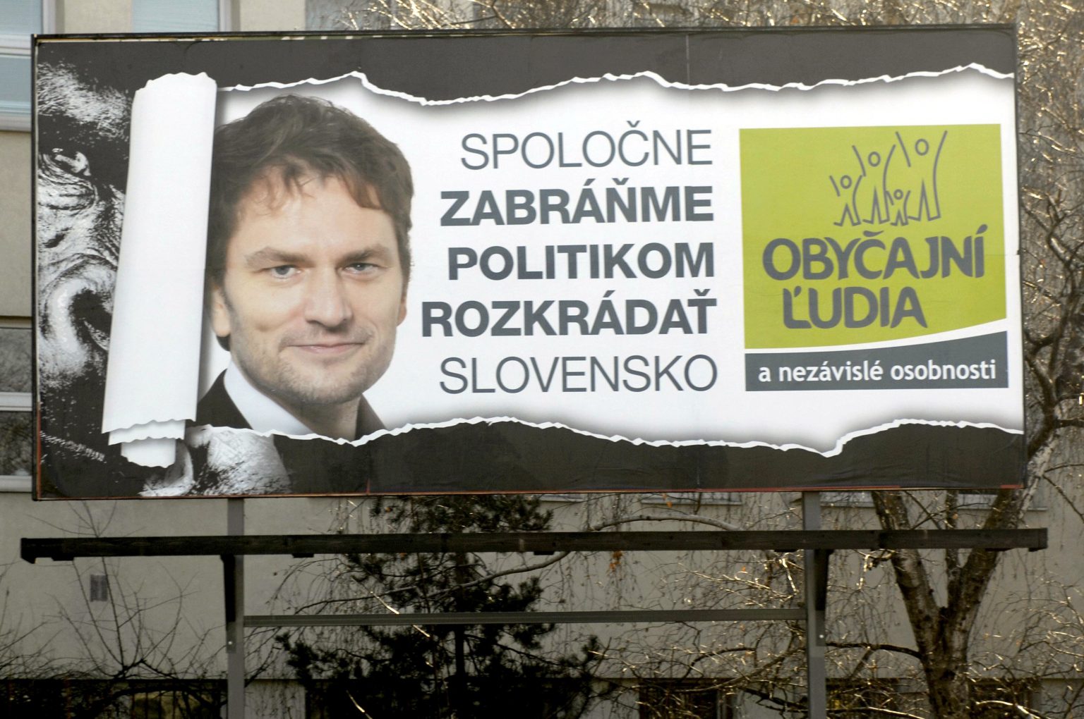 Predvolebný billboard strany Obyčajní ľudia a nezávislé osobnosti. Foto: Michal Svítok/TASR