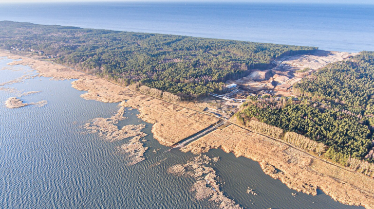 Prieplav cez Visliansku kosu v štádiu výstavby. Foto: Wikimedia