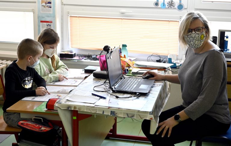 Od pondelka sa otvára prvý stupeň základných škôl aj materské