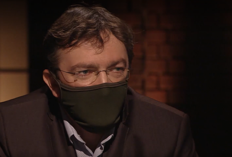 O krátkom osude Demokratickej strany, ktorá nezahatala cestu komunistov k  absolútnej moci, v historickom podcaste