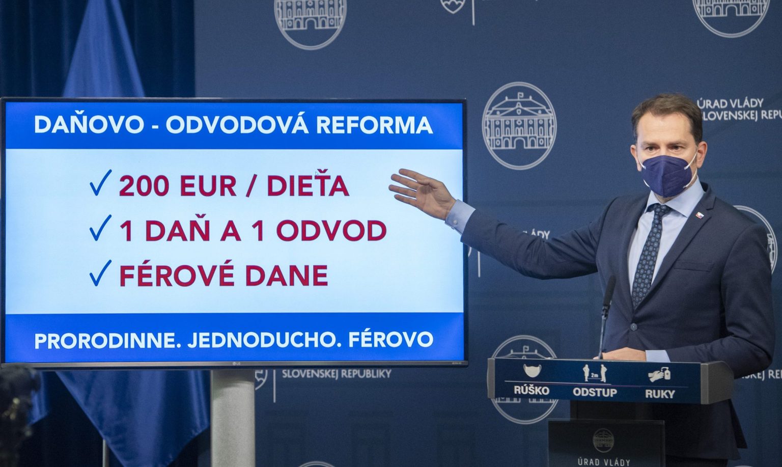 Minister financií SR Igor Matovič predstavil v máji tri piliere pripravovanej daňovej a odvodovej reformy. Foto: TASR/Martin Baumann 