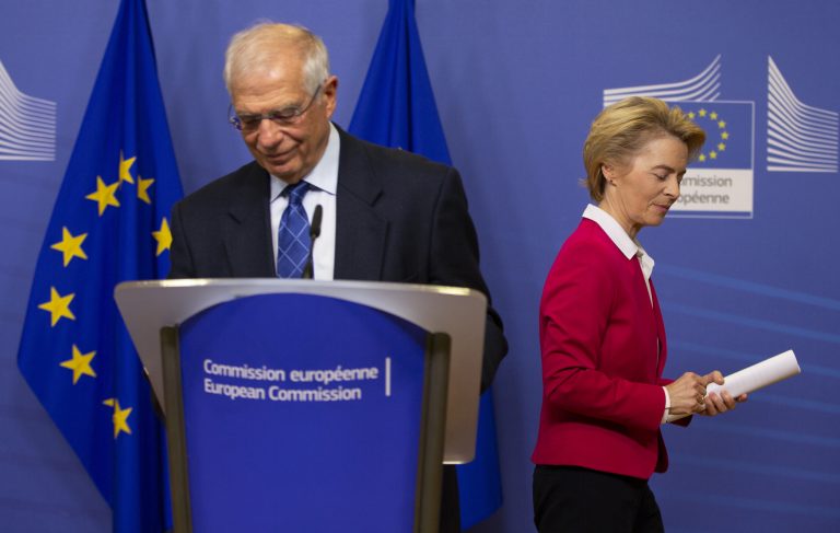 Borrell: Rozpory medzi Kosovom a Srbskom sa nepodarilo prekonať