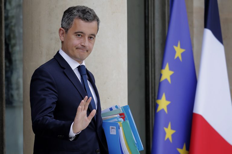 Francúzsko chce vyhostiť zradikalizovaných alebo delikventných utečencov